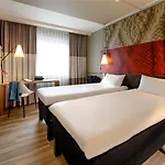 Ibis Hotel 2*