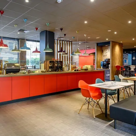 Ibis Hotel 2*